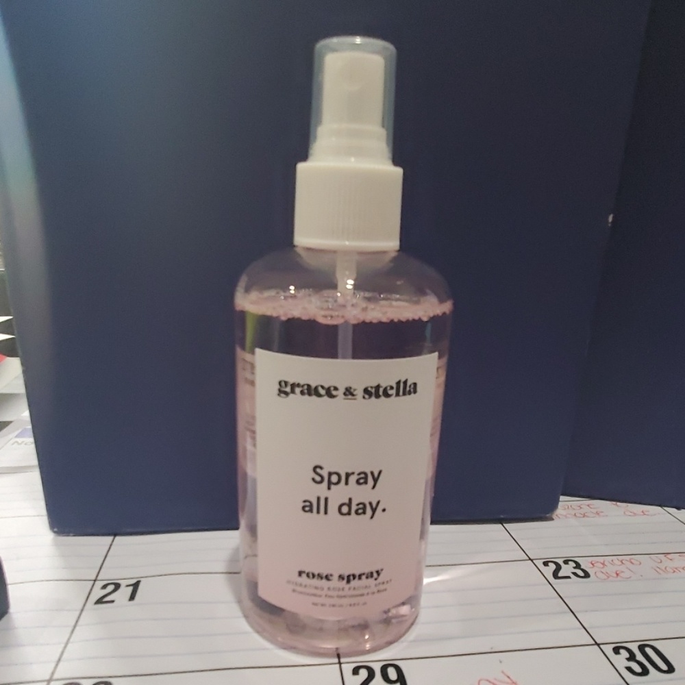 Grace & Stella Rose Spray